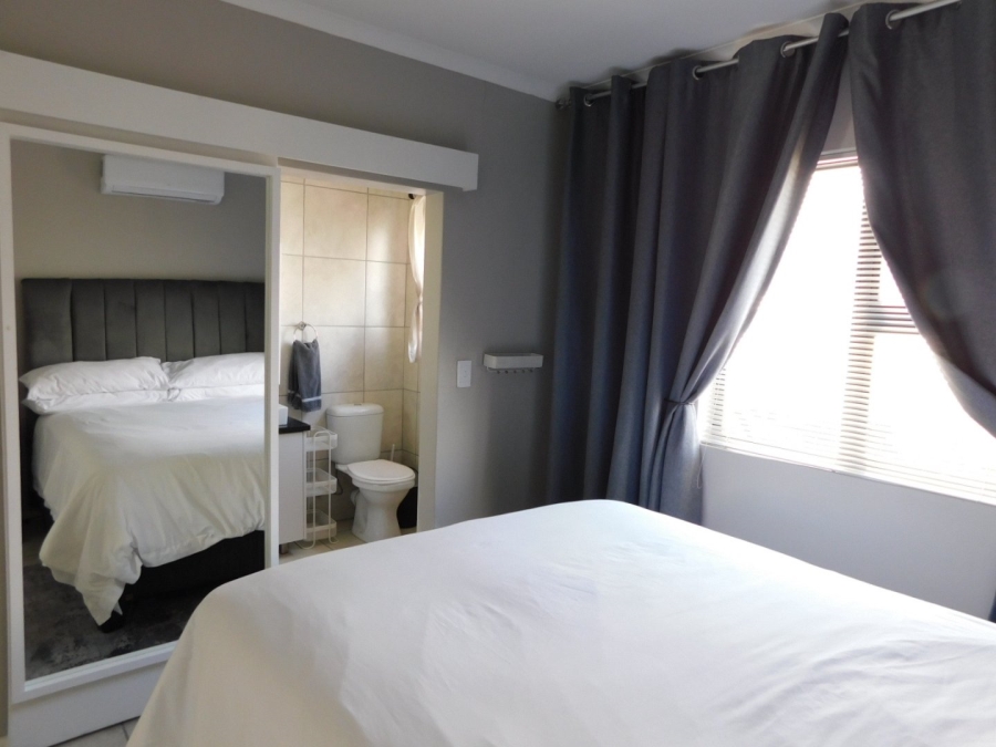 3 Bedroom Property for Sale in Onverwacht Western Cape